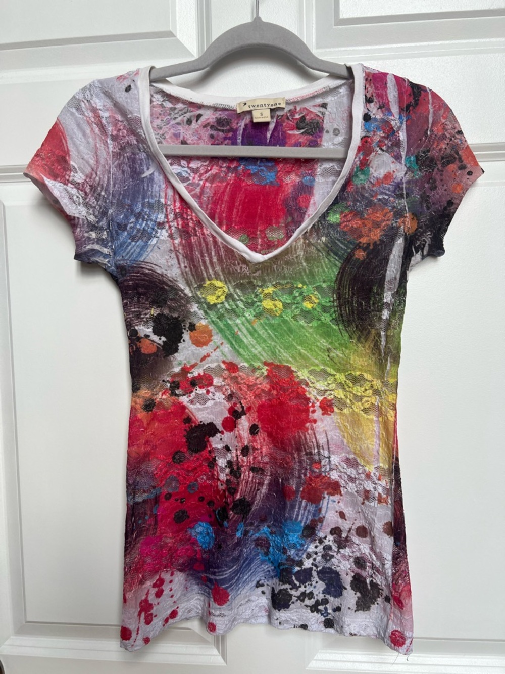 Forever 21 Multicolor Abstract V-Neck Tee